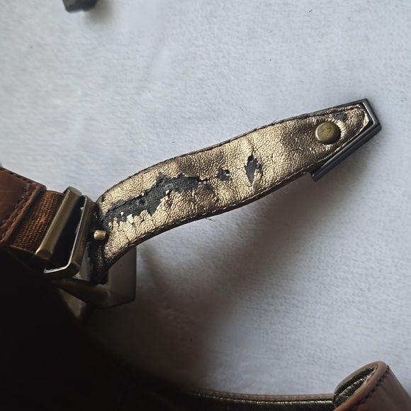 Pelle Moda Tan and Gold High Heeled Sandals - Picture 3 of 6